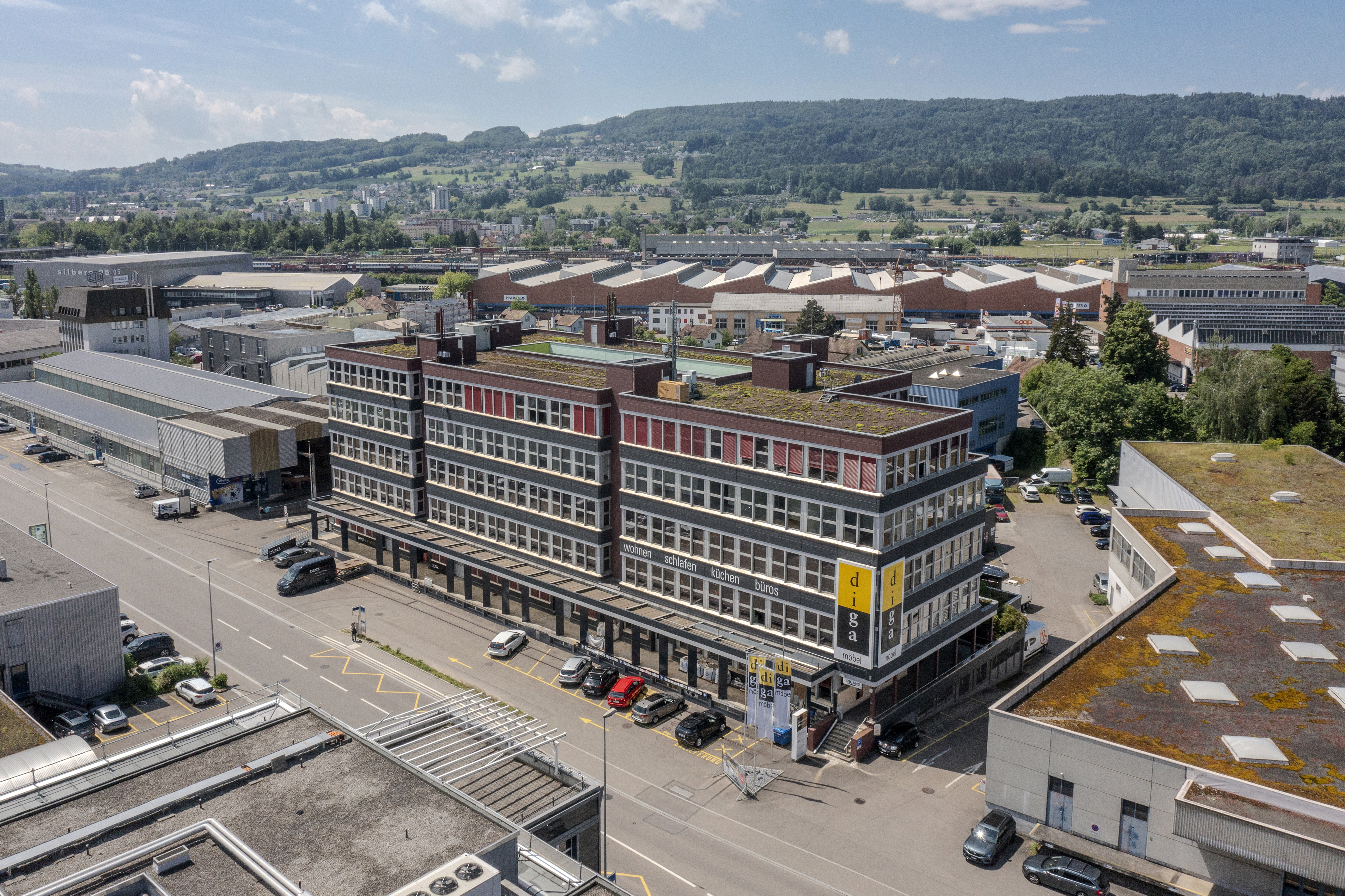 2024/ ZH: Büro- und Gewerbeliegenschaft, Dietikon.